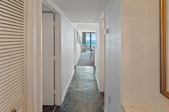 2500 Ocean Blvd, 601-1