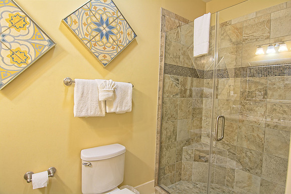 833 Madiera Dr-19