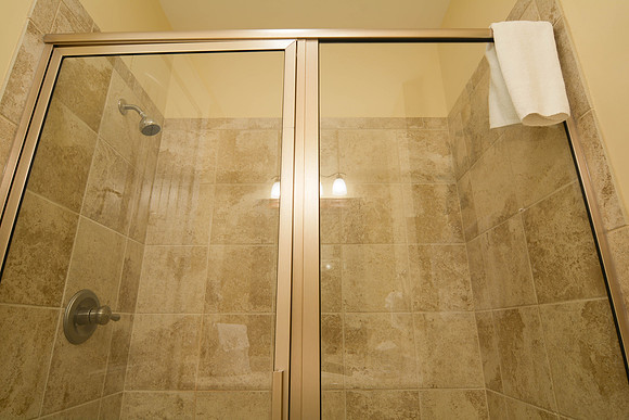 4914 Cinzia Ln-24