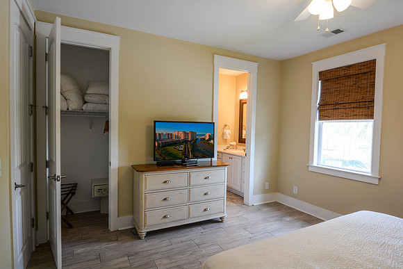 4914 Cinzia Ln-22