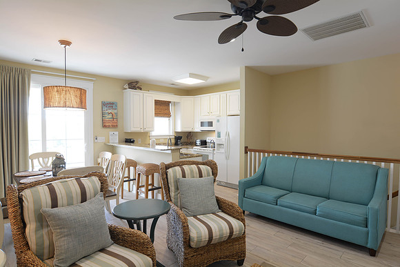 4914 Cinzia Ln-18