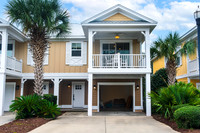 832 Madiera Dr-2