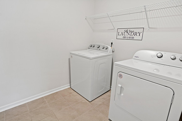 3657 Bells Lake Cir-35