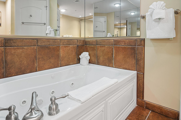 100 N Beach, Unit 1917-22